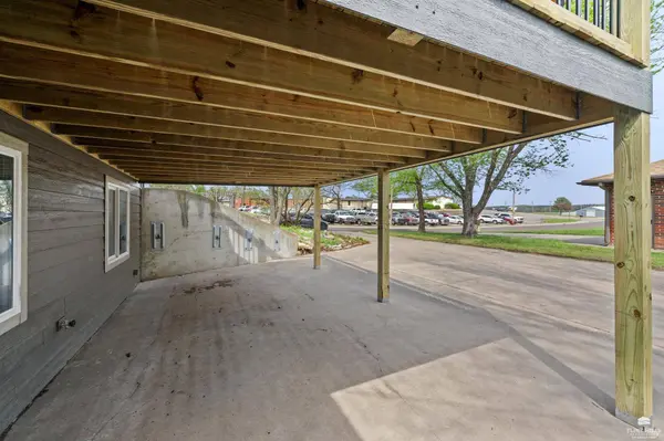 824 Ohio ST, Alma, KS 66401