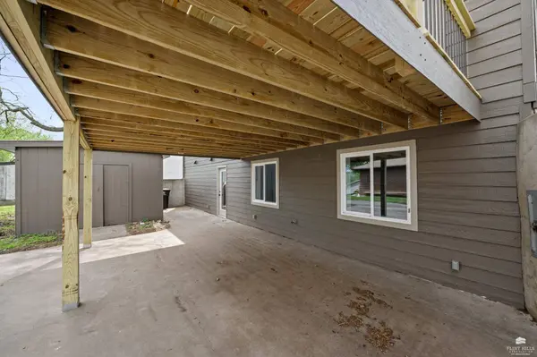 824 Ohio ST, Alma, KS 66401