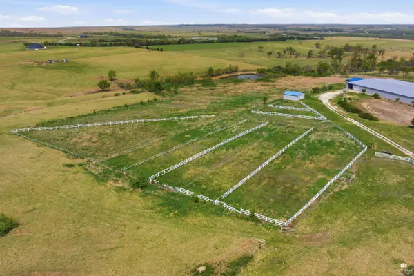 10465 Eliza's RD, St. George, KS 66535