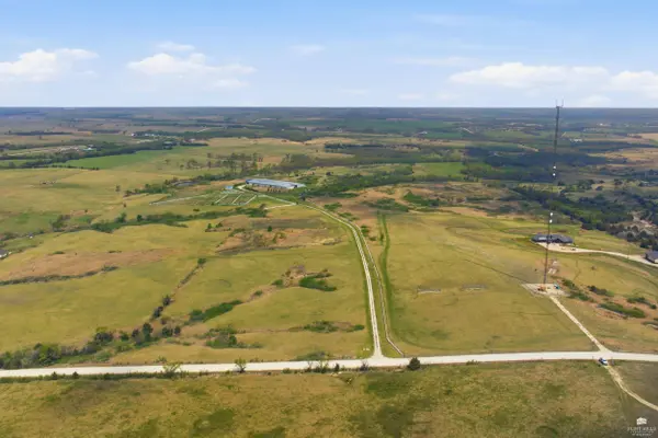 10465 Eliza's RD, St. George, KS 66535