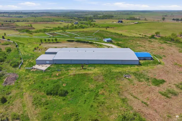 10465 Eliza's RD, St. George, KS 66535