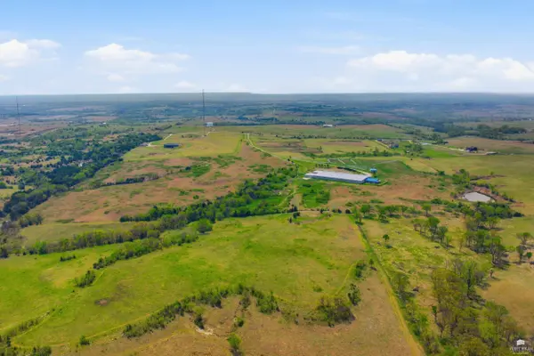 10465 Elizas RD, St. George, KS 66535