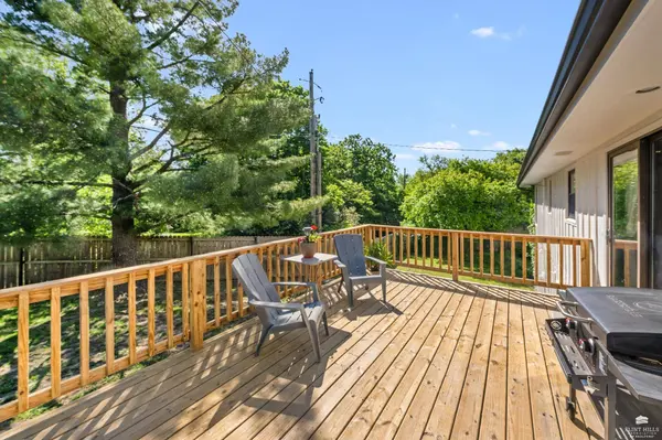 207 Carlisle TER, Manhattan, KS 66503