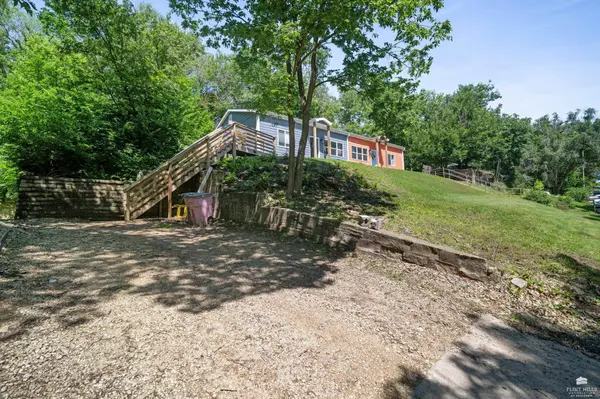 238 Westwood RD, Manhattan, KS 66502