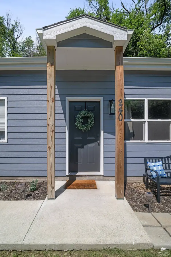 238 Westwood RD, Manhattan, KS 66502