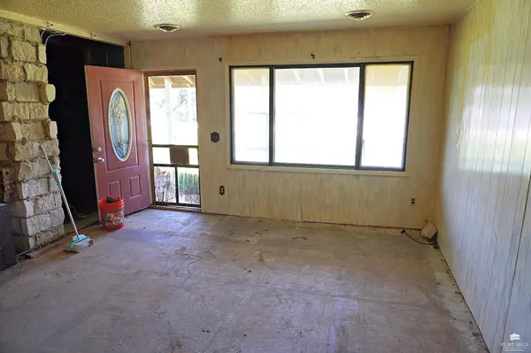 5290 Ashley RD, Wamego, KS 66547