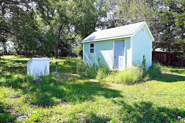 5290 Ashley RD, Wamego, KS 66547