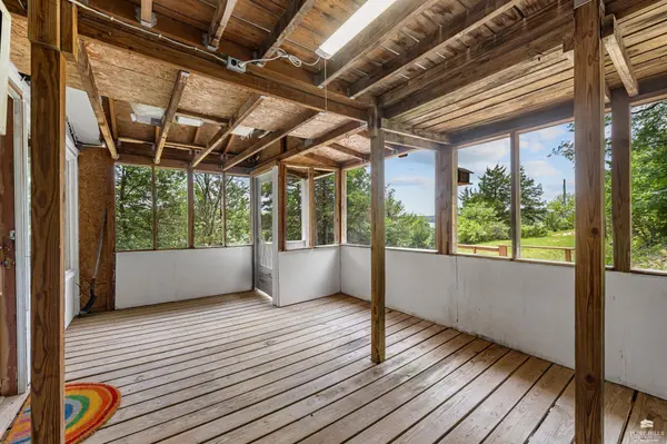 2602 N Fork Canyon, Olsburg, KS 66520