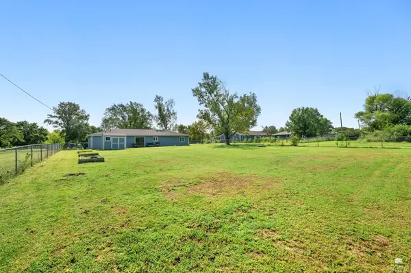 2417 Brookfield DR, Manhattan, KS 66503