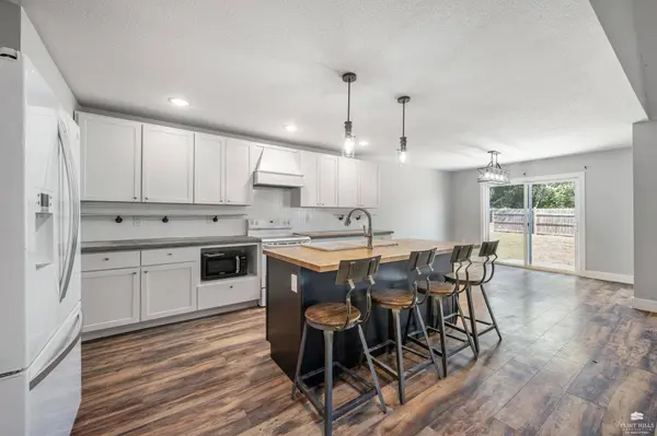 508 Fox Hollow RD, St. George, KS 66535