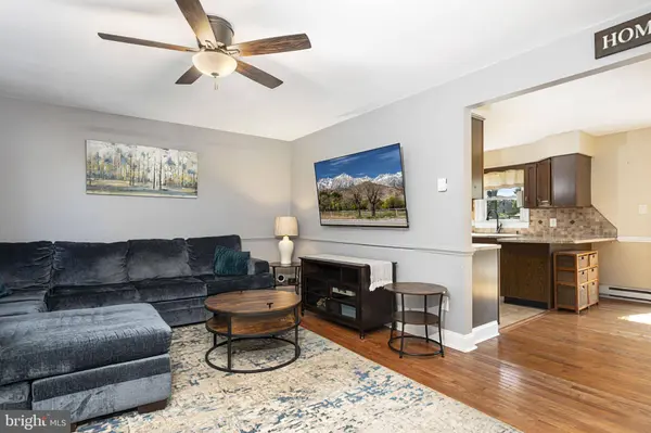 103 STERLING DR, Perkasie, PA 18944