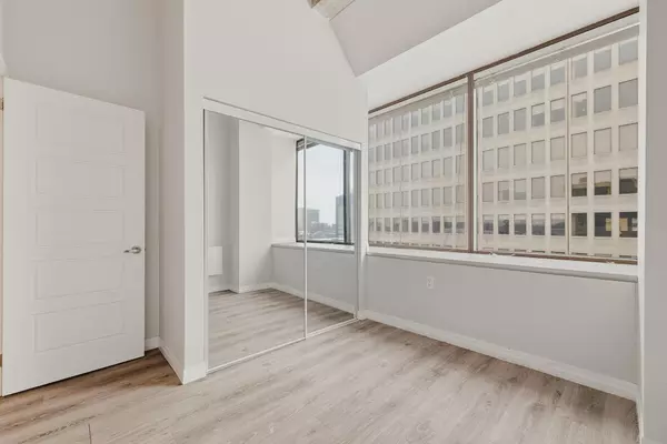 Kitchener, ON N2H 4Y5,141 Ontario St N