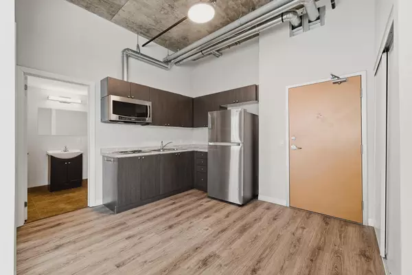 Kitchener, ON N2H 4Y5,141 Ontario St N