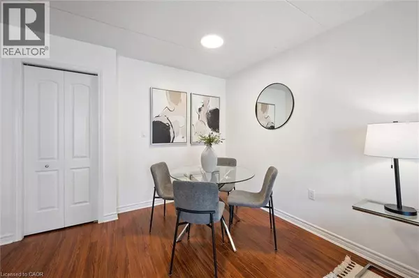 776 LAURELWOOD DR #307, Waterloo, ON N2V0A8