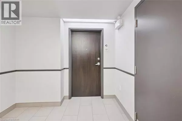 776 LAURELWOOD DR #307, Waterloo, ON N2V0A8