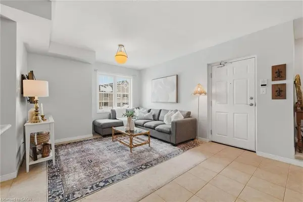 1460 Highland Road W #7K, Kitchener, ON N2N 0B7