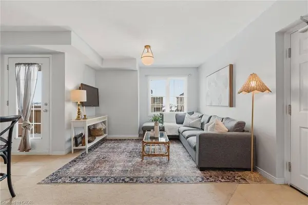 1460 Highland Road W #7K, Kitchener, ON N2N 0B7