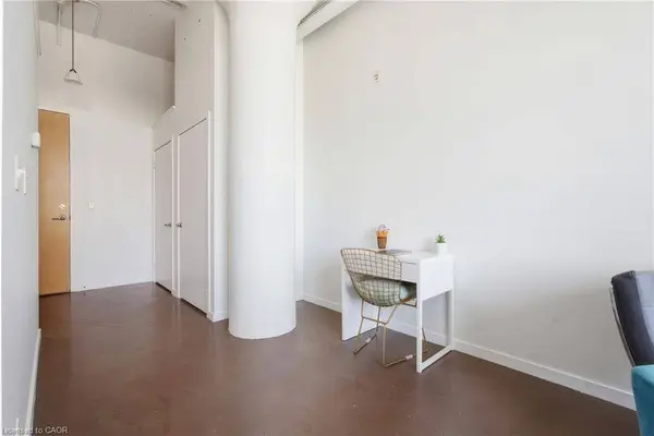404 King Street W #212, Kitchener, ON N2G 4Z9