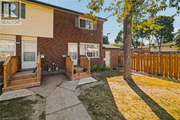 164 JANSEN AVE #11, Kitchener, ON N2A2L7