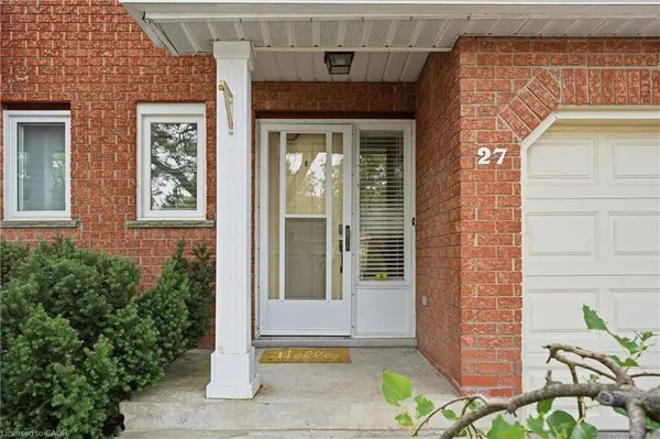 525 Beechwood Drive #27, Waterloo, ON N2T 2G7