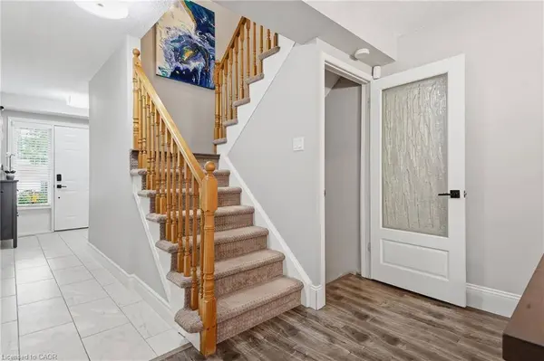525 Beechwood Drive #27, Waterloo, ON N2T 2G7