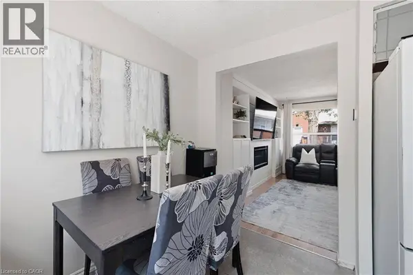 164 JANSEN AVE #11, Kitchener, ON N2A2L7