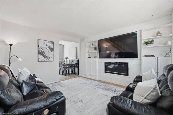 164 Jansen Avenue #11