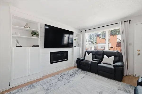 164 Jansen Avenue #11, Kitchener, ON N2A 2L7