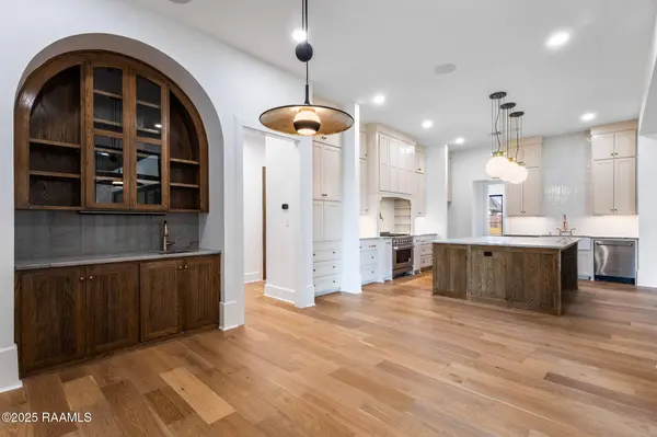 106 Trailing Oaks DR, Youngsville, LA 70592