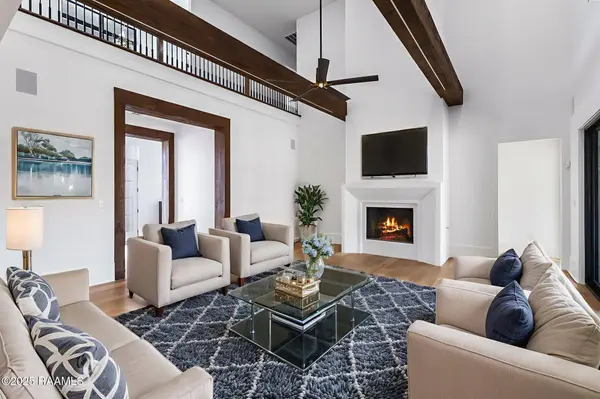 106 Trailing Oaks DR, Youngsville, LA 70592