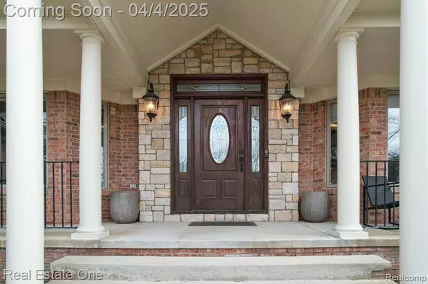 2665 INVITATIONAL Drive, Oakland Twp, MI 48363