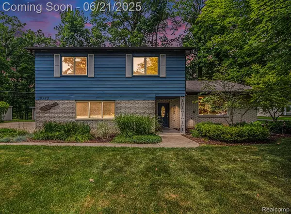 30542 Greenland Street, Livonia, MI 48154