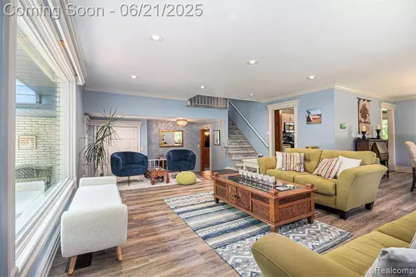 30542 Greenland Street, Livonia, MI 48154