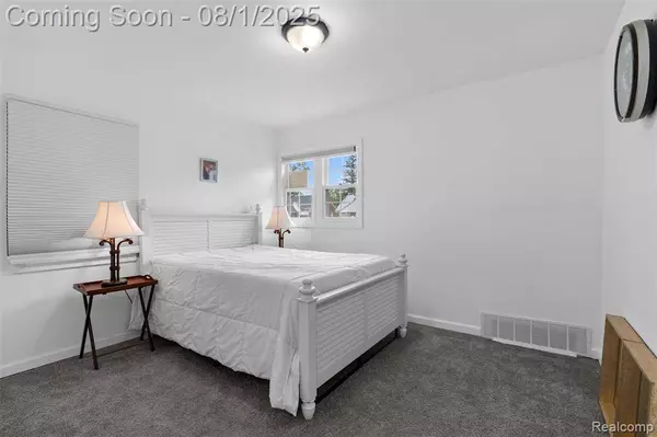 1304 Helen Street, Inkster, MI 48141