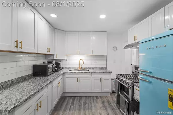 1304 Helen Street, Inkster, MI 48141