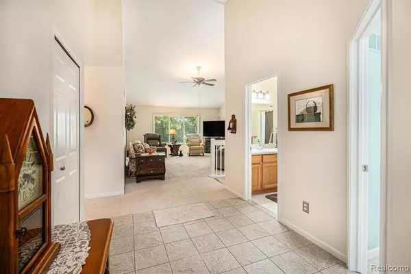 48117 Cotton Creek Boulevard, New Baltimore, MI 48047