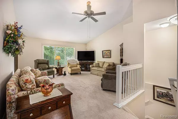 48117 Cotton Creek Boulevard, New Baltimore, MI 48047