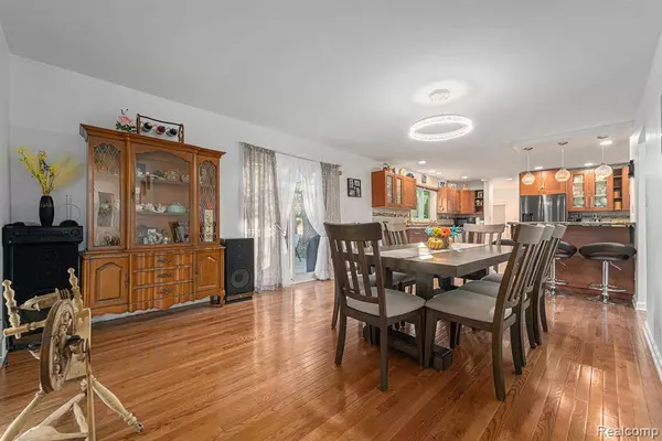 115 Boyken Road, Rochester Hills, MI 48307