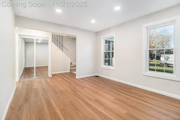 3601 Loon Lake RD, Wixom, MI 48393