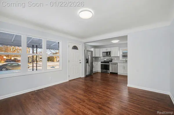 207 Saint Louis ST, Ferndale, MI 48220