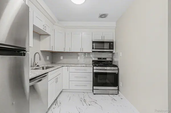 28930 Garfield ST, Roseville, MI 48066