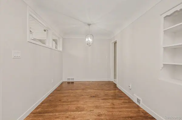 28930 Garfield ST, Roseville, MI 48066