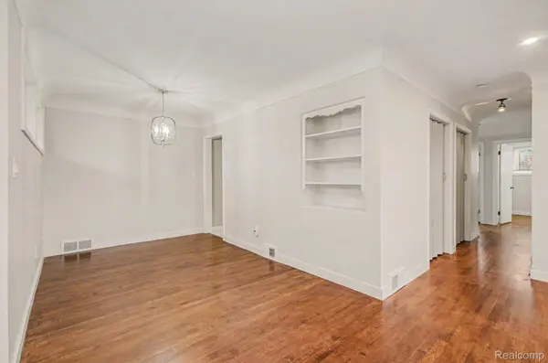 28930 Garfield ST, Roseville, MI 48066