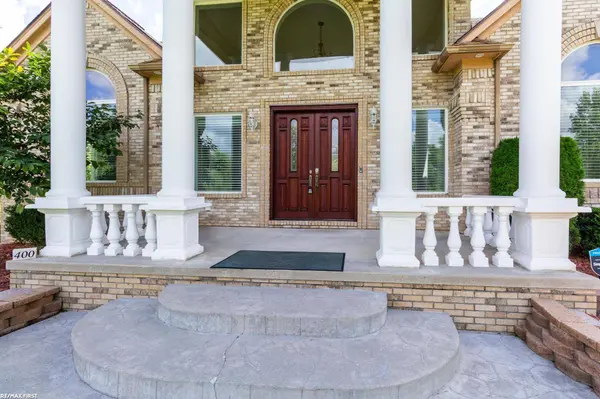 400 E Romeo RD, Oakland Twp, MI 48363