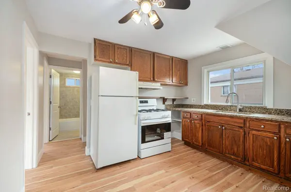 12065 Belmont AVE, Warren, MI 48089