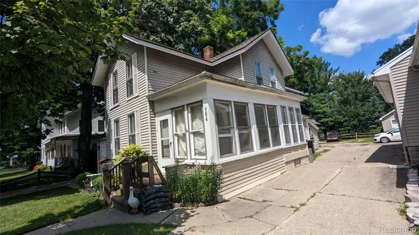 104 Grand AVE, Mt. Clemens, MI 48043