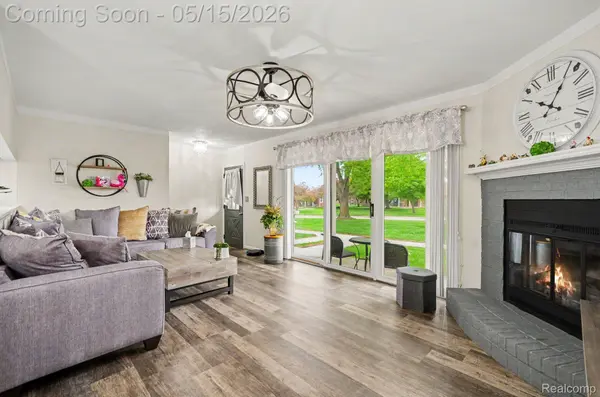 14832 Dexter CT, Shelby Charter Township, MI 48315