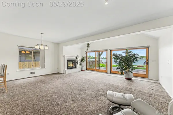 3506 Union Lake RD, Commerce Charter Township, MI 48382