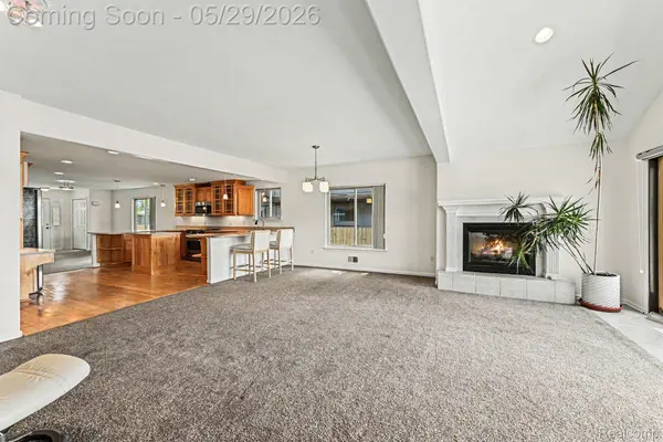 3506 Union Lake RD, Commerce Charter Township, MI 48382