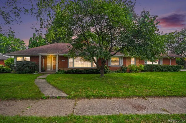 19925 E William CT